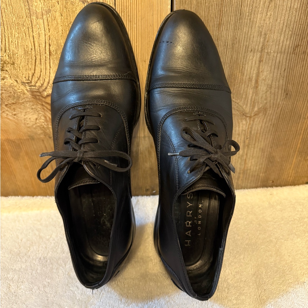 Harry's Of London Black Oxfords With Cap Toe Design